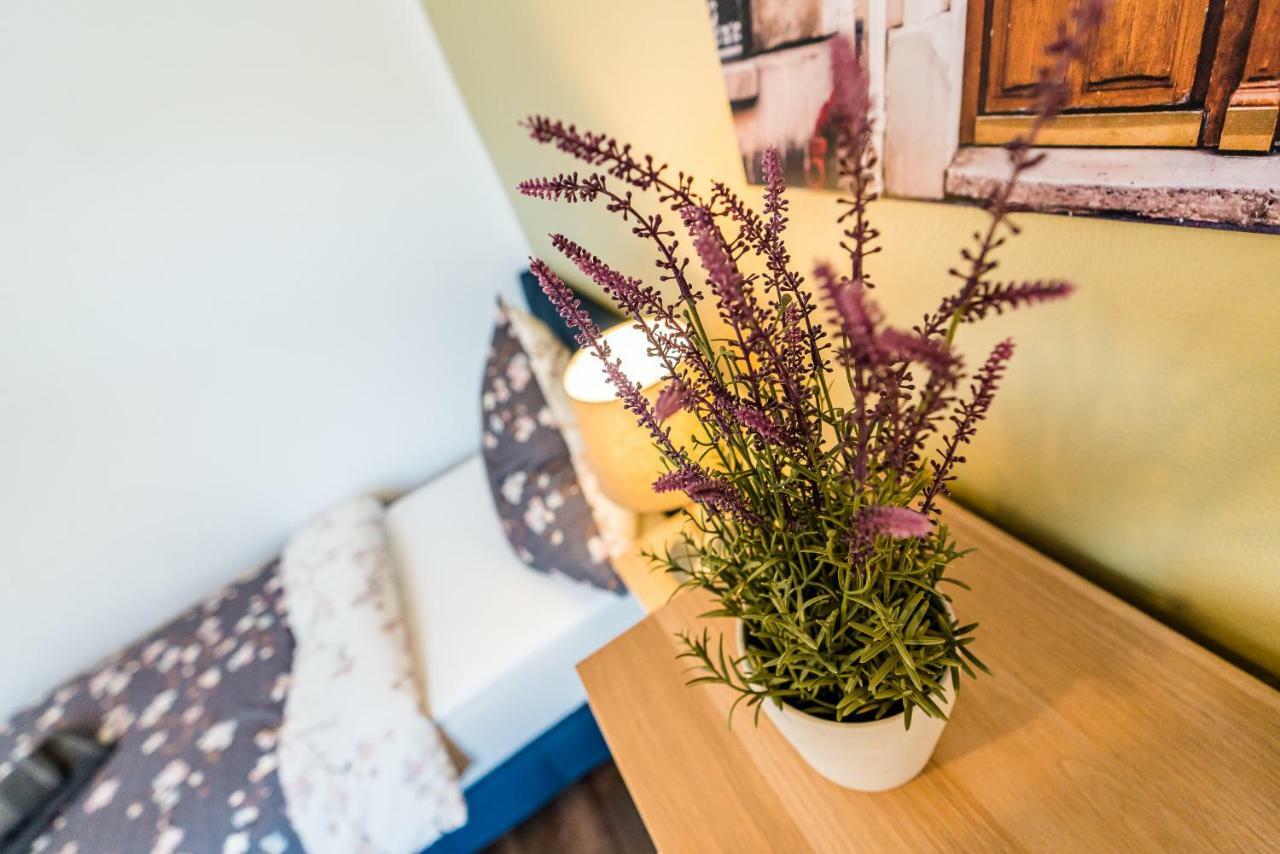 Adora Apartment Хильден Экстерьер фото
